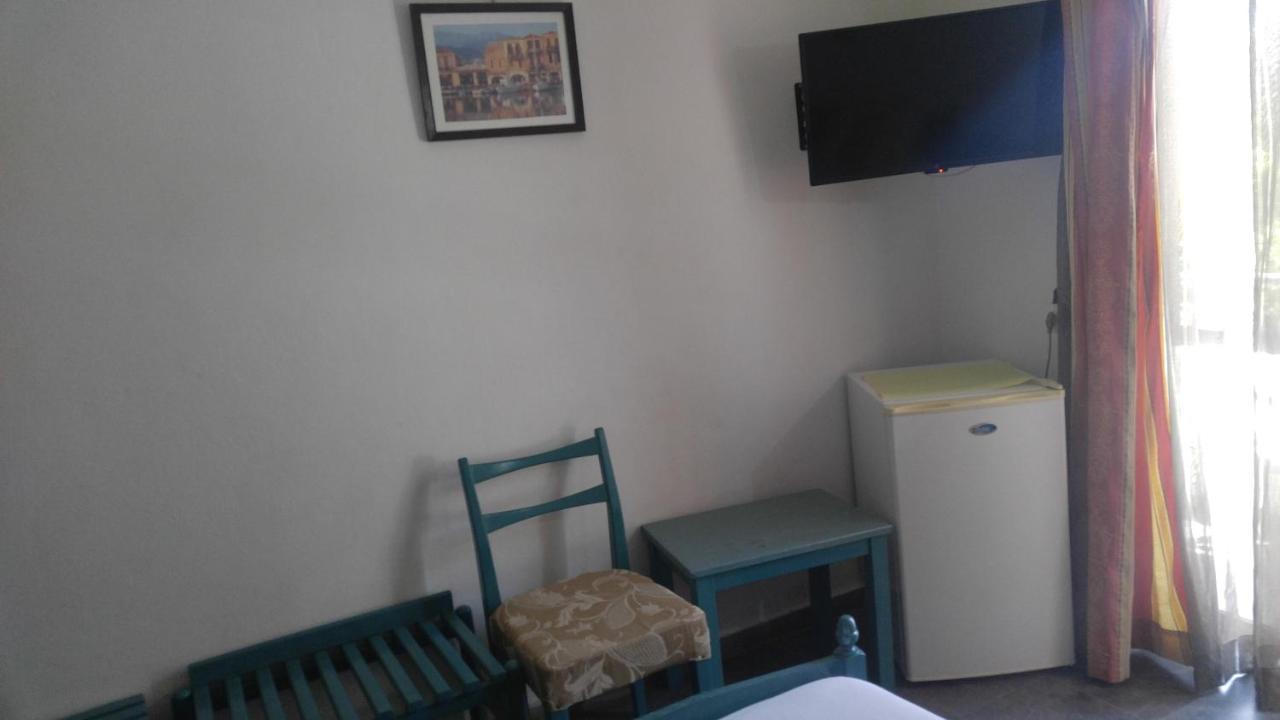 Elvira Hotel สตาลีดา ภายนอก รูปภาพ