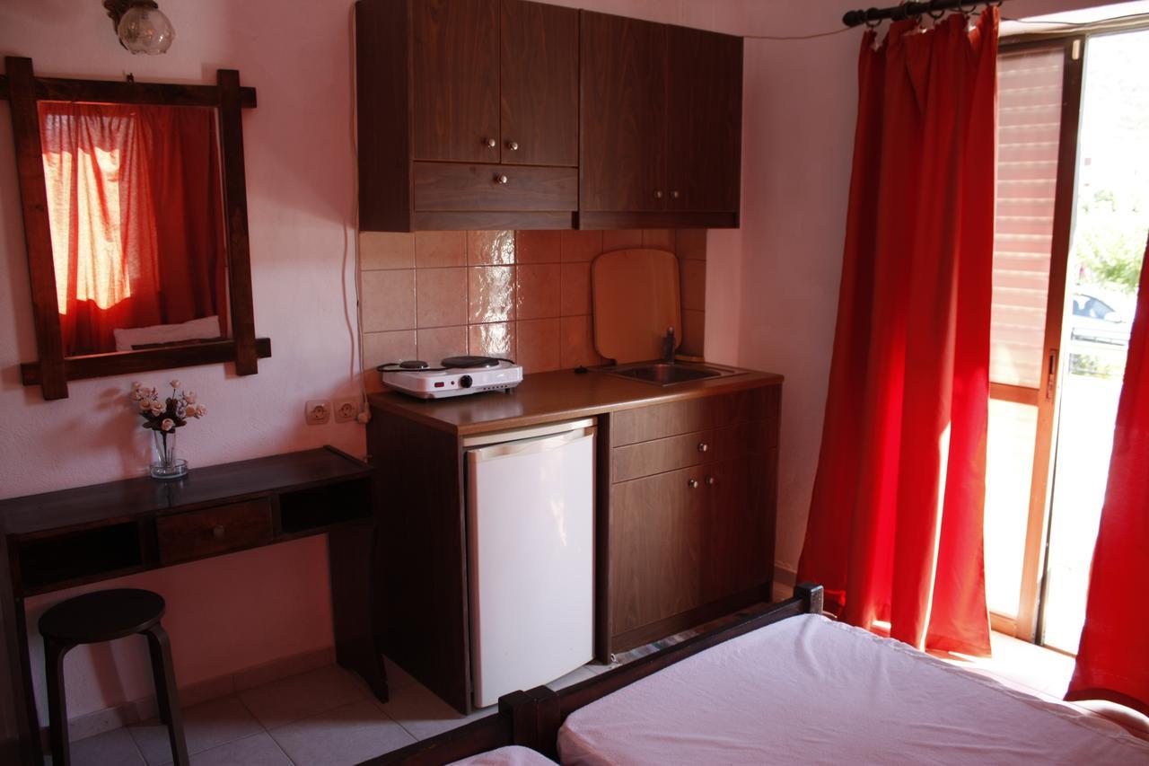 Elvira Hotel สตาลีดา ภายนอก รูปภาพ